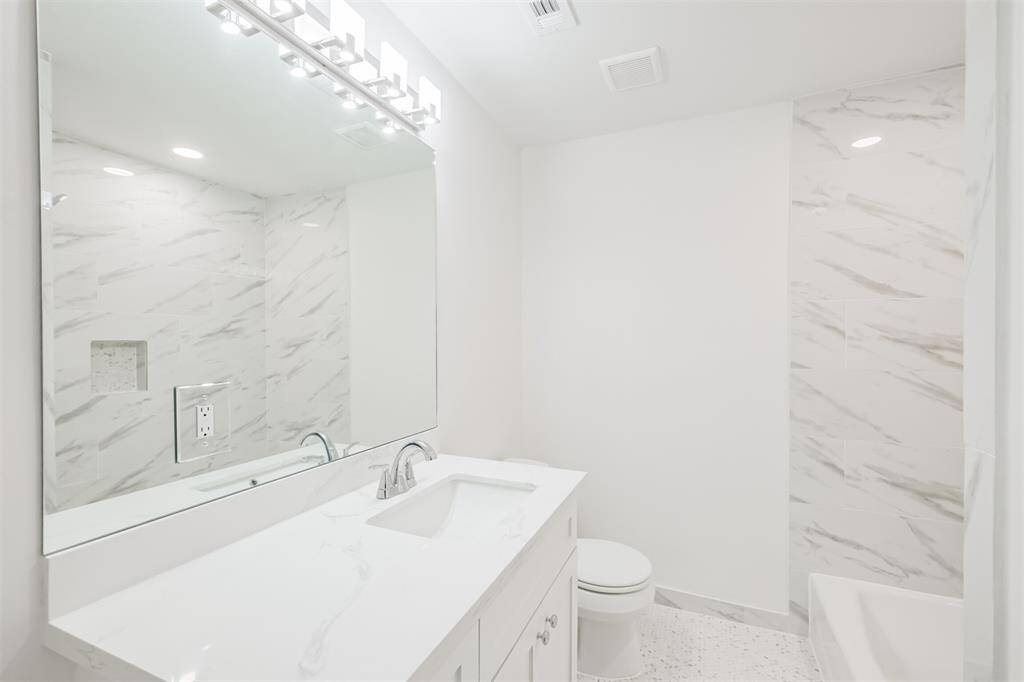 Hall bathroom - downstairs