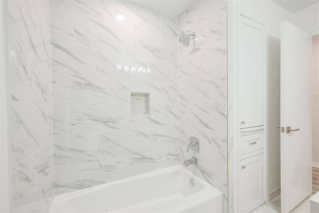 Hall bathroom - downstaris