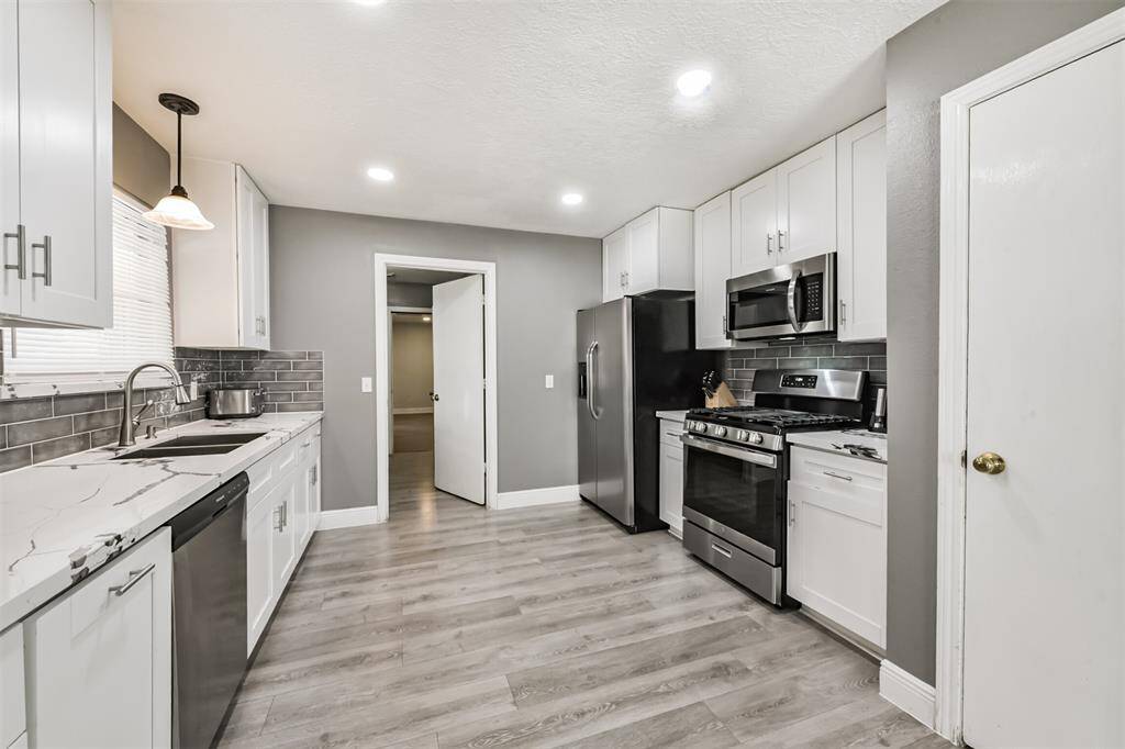 Modern kitchen with full amenities