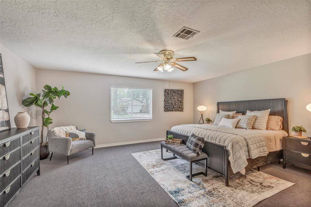 Large primary suite