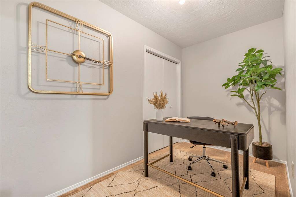 Bonus room with closet
