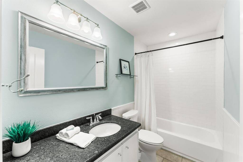 Upstairs hallway bathroom