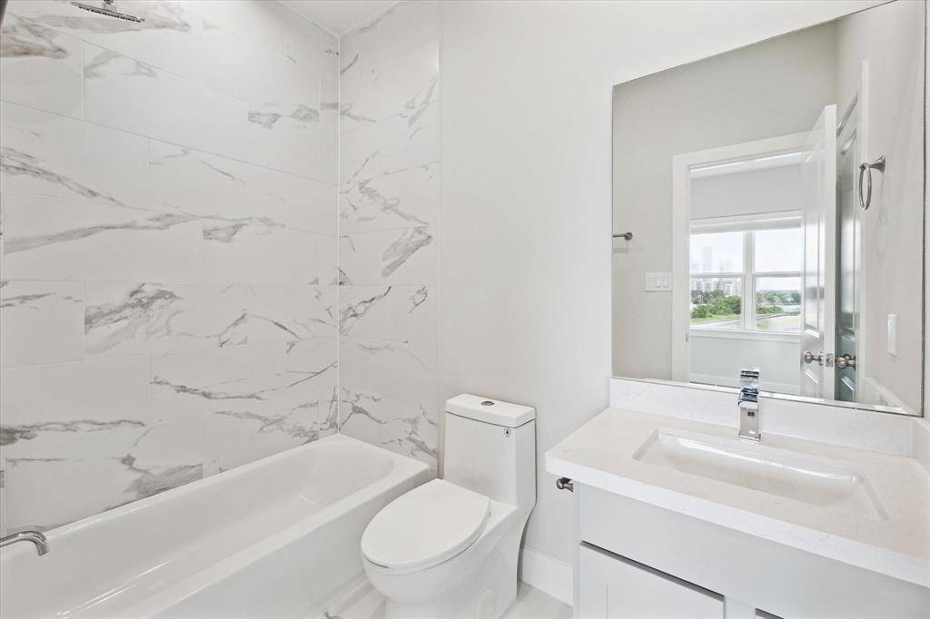 **Not of actual home, photos of another recently completed home within same community with similar plan & finishes**