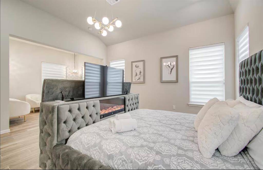Large windows grace the room,allowing natural light in!