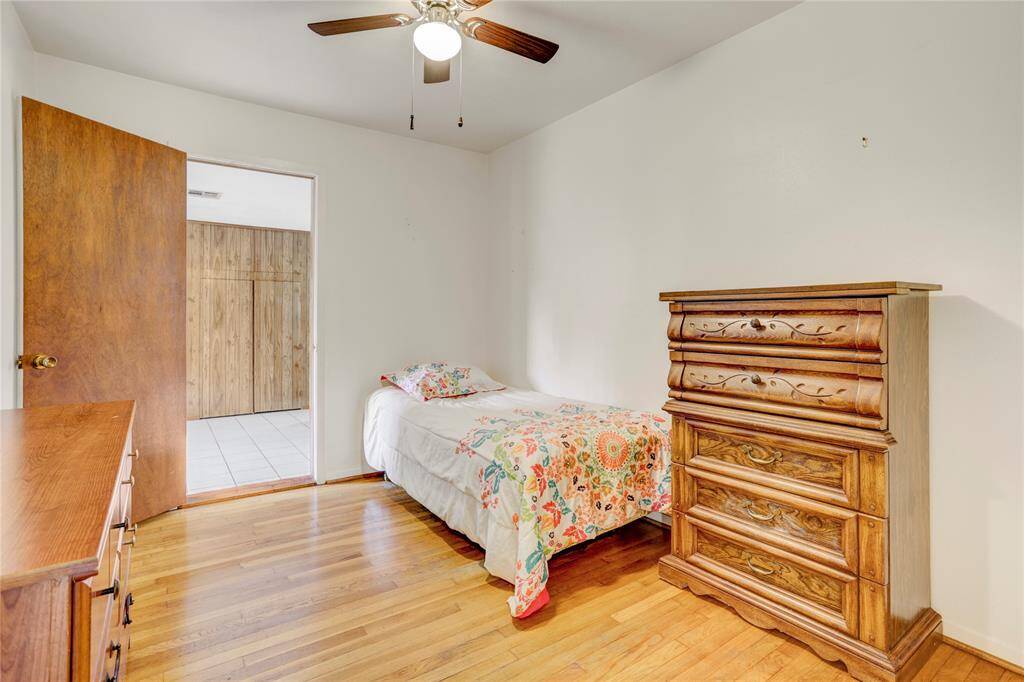 Secondary Bedroom