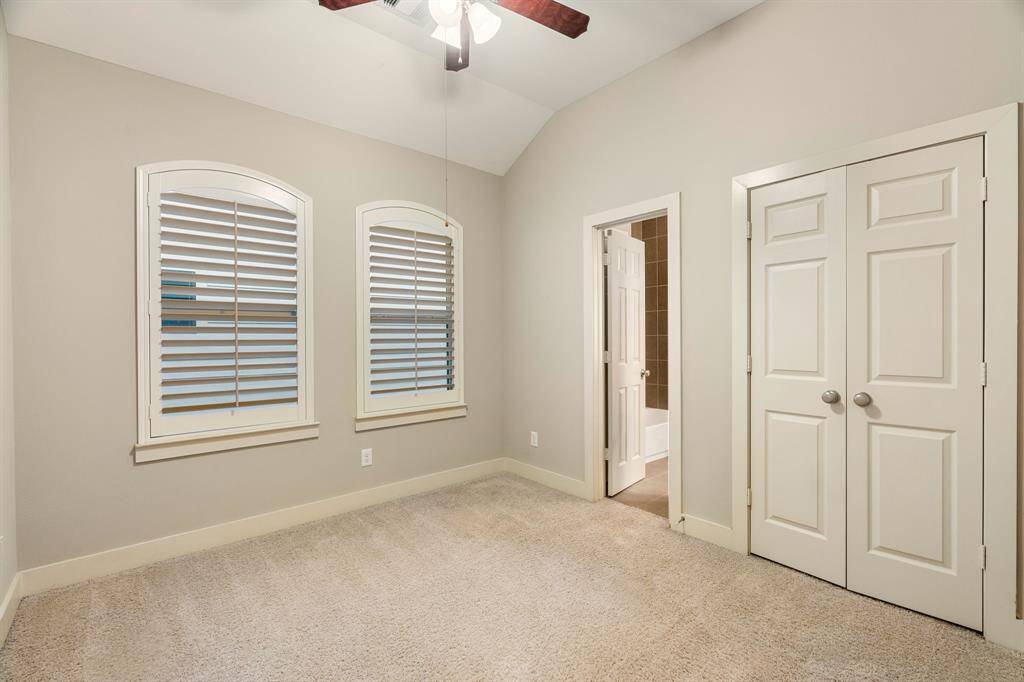 2nd bedroom.