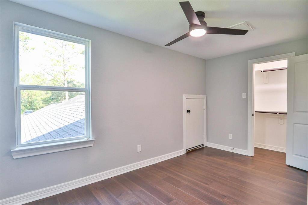 Spacious secondary bedroom
