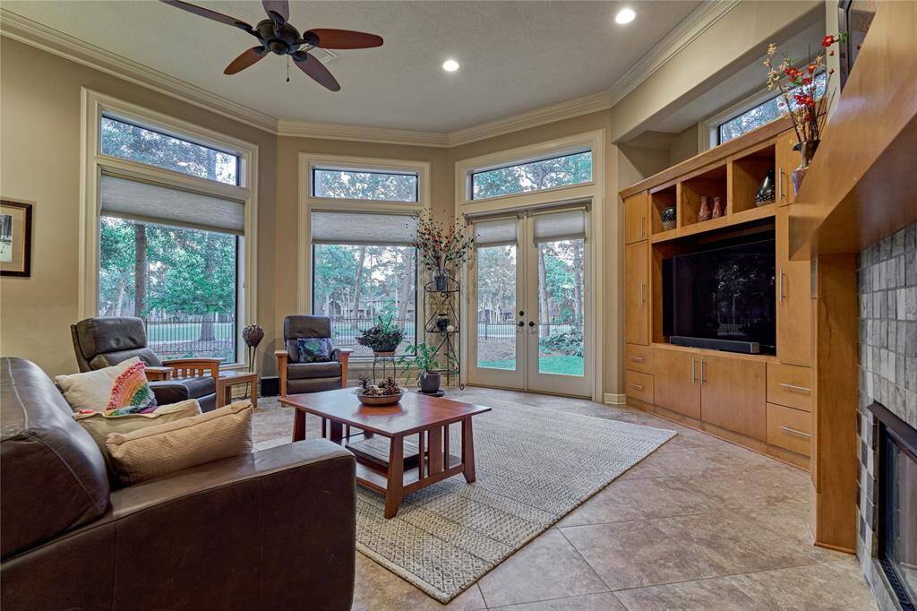 Take delight in the never-ending picturesque views that can be found in almost every room of the house.