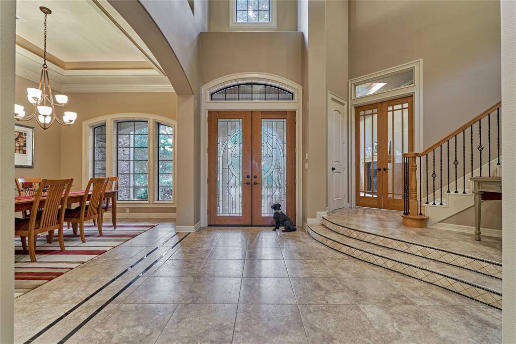 Natural light pours in through the sun-filled windows keeping the spaces light and bright.