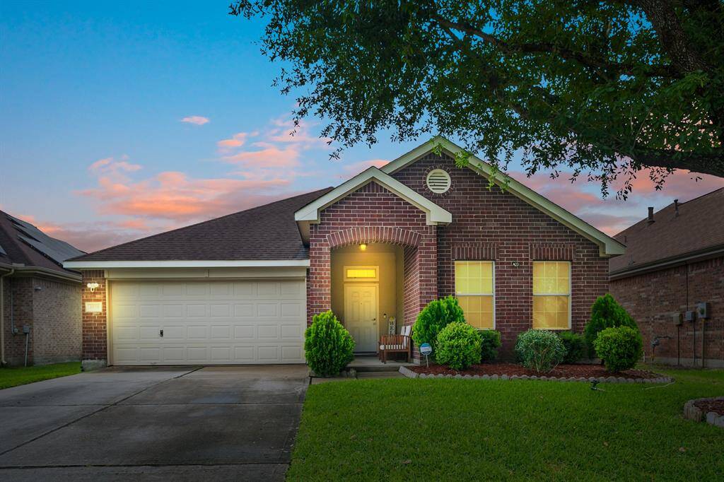 Welcome to 4618 Plum Forest Rd, nestled in the serene Grand Oaks community of Katy, Texas. This charming home offers a perfect blend of comfort and convenience, making it an ideal place to call home.