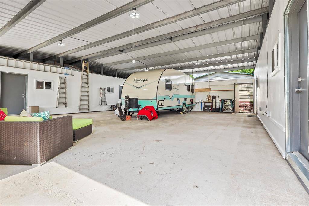 Warehouse/Storage/Garage Space