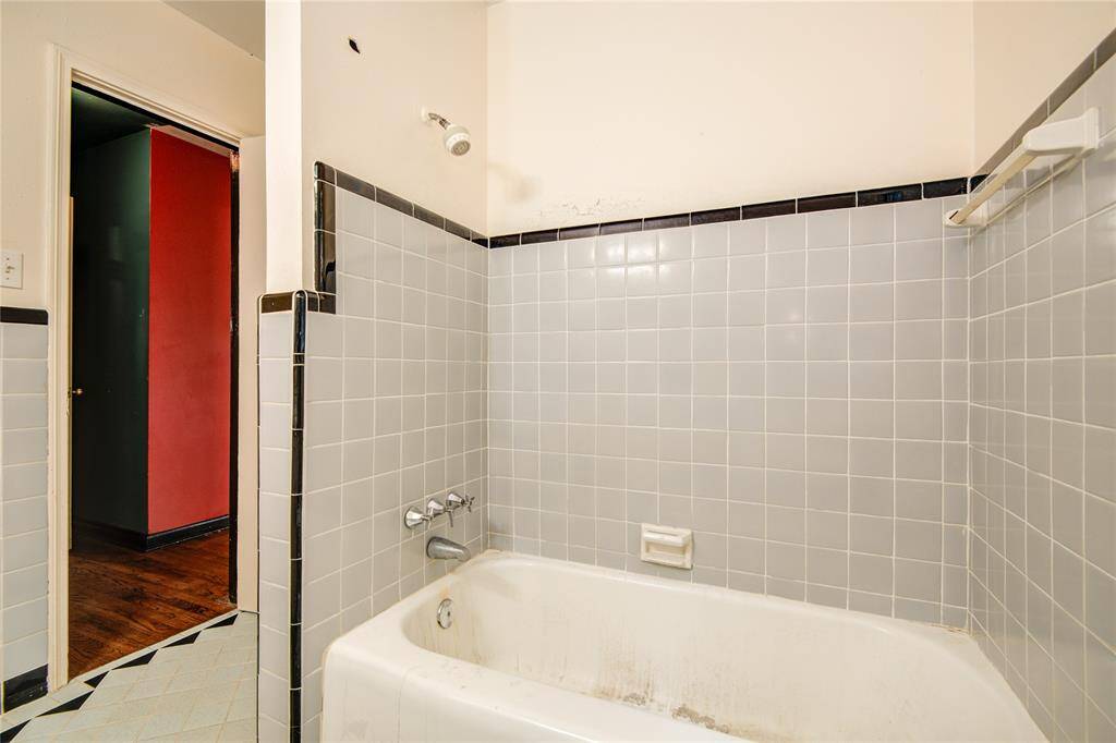 Tub Shower in Primary Bath