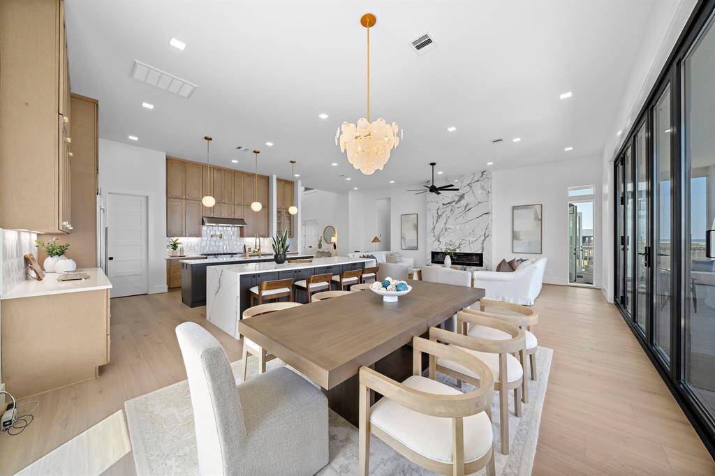 Another view of the Kitchen, Dining, Living Combo!