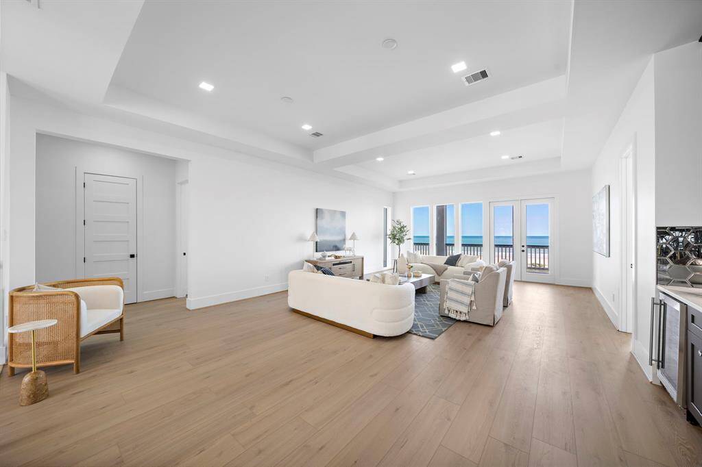 View of the Gameroom/Livingroom.