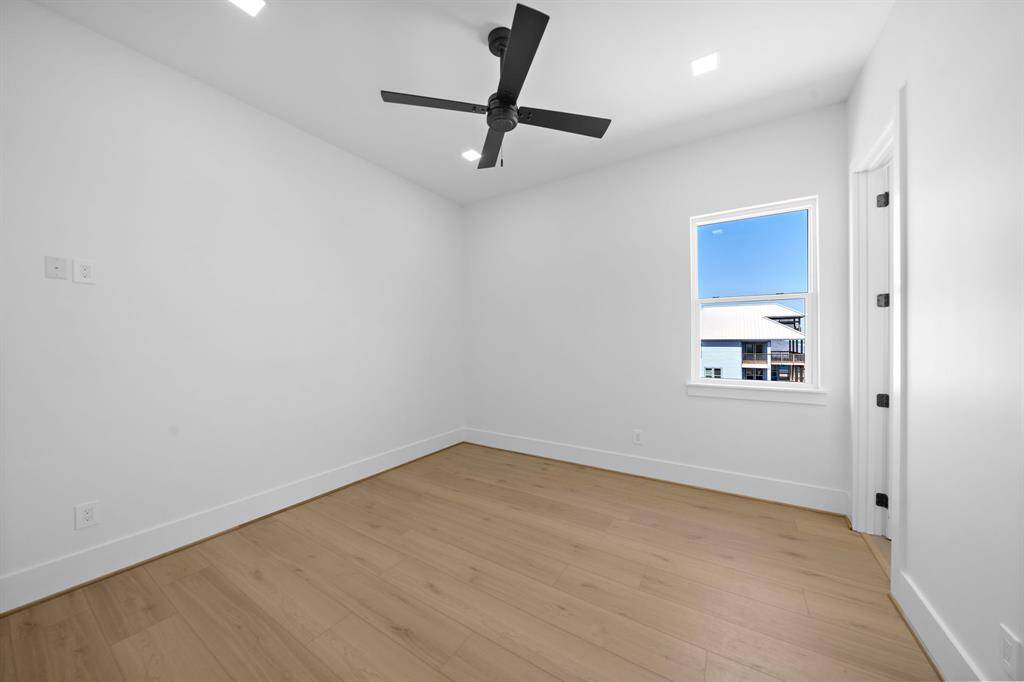 Fifth Bedroom.
