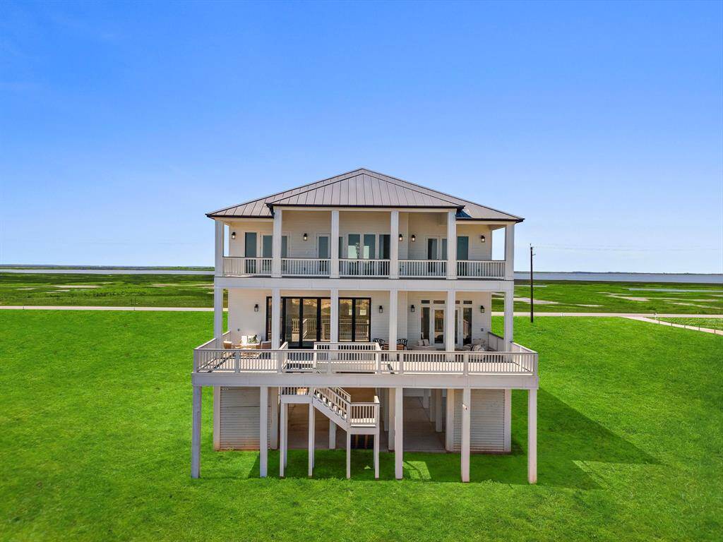 Rear of Beachhouse.