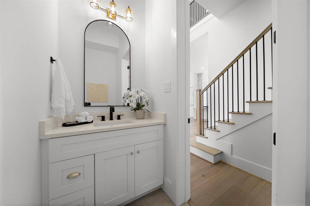 Main Level Powder Room!