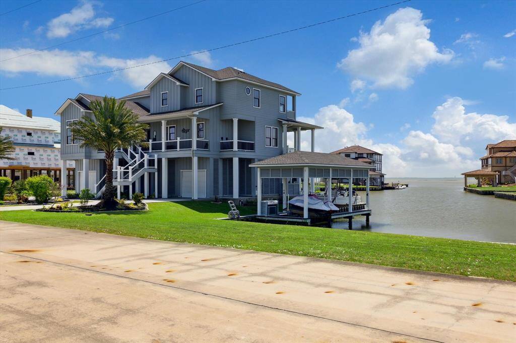 Water views from every window, porch & angle