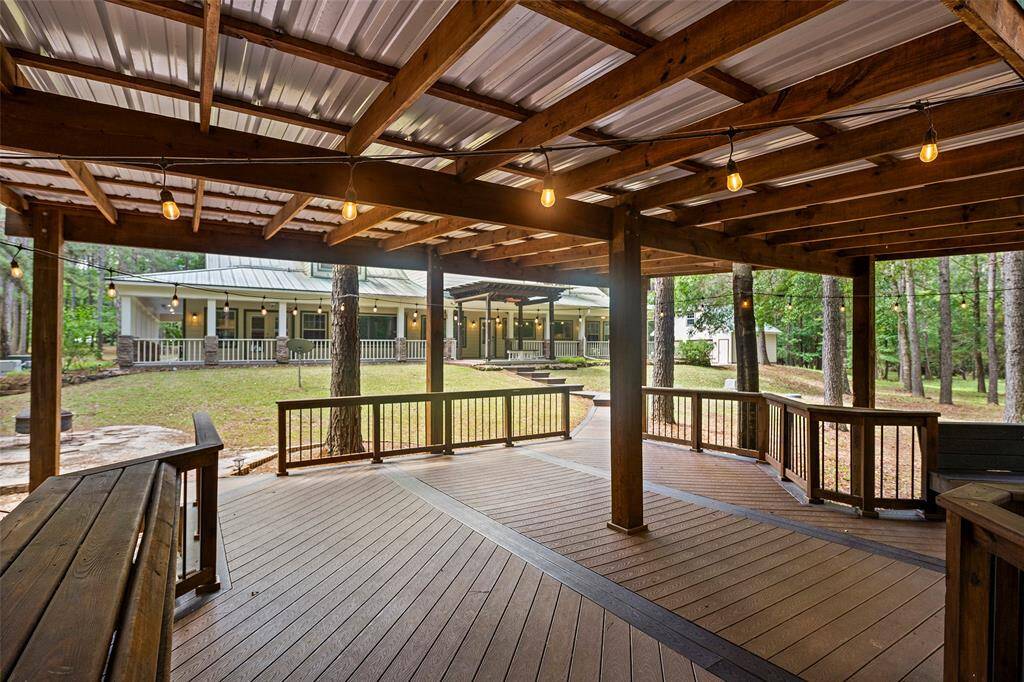 These spaces all connect together, making it ideal for large celebrations!