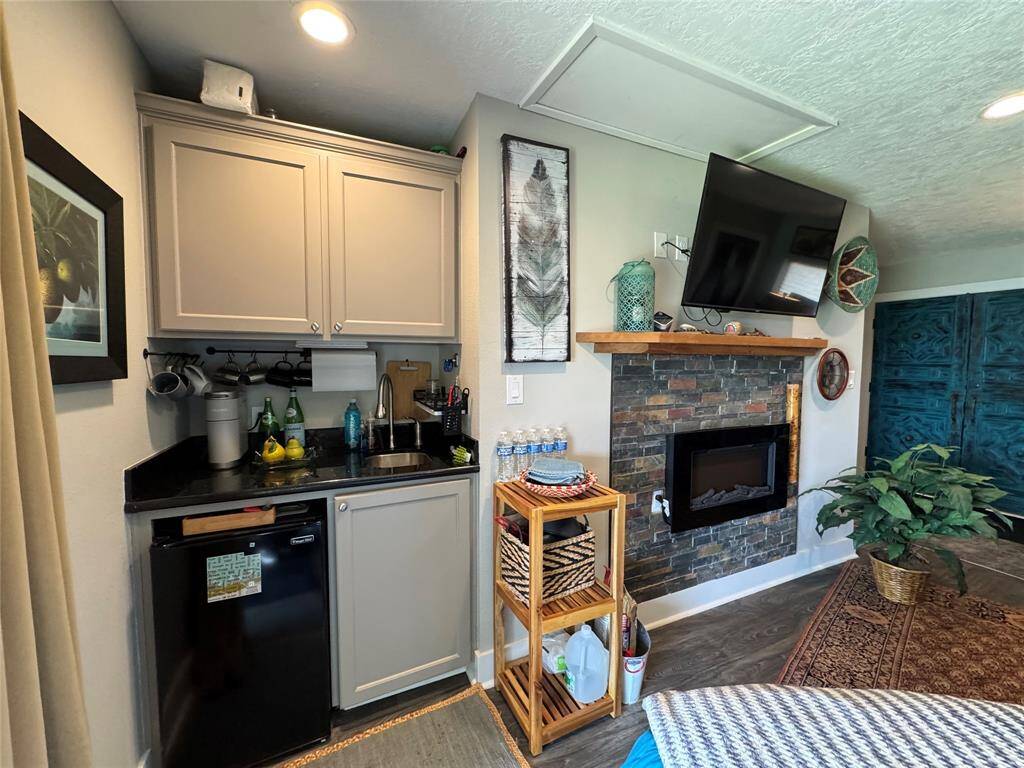 kitchenette if you decide to rent or use for family member.
