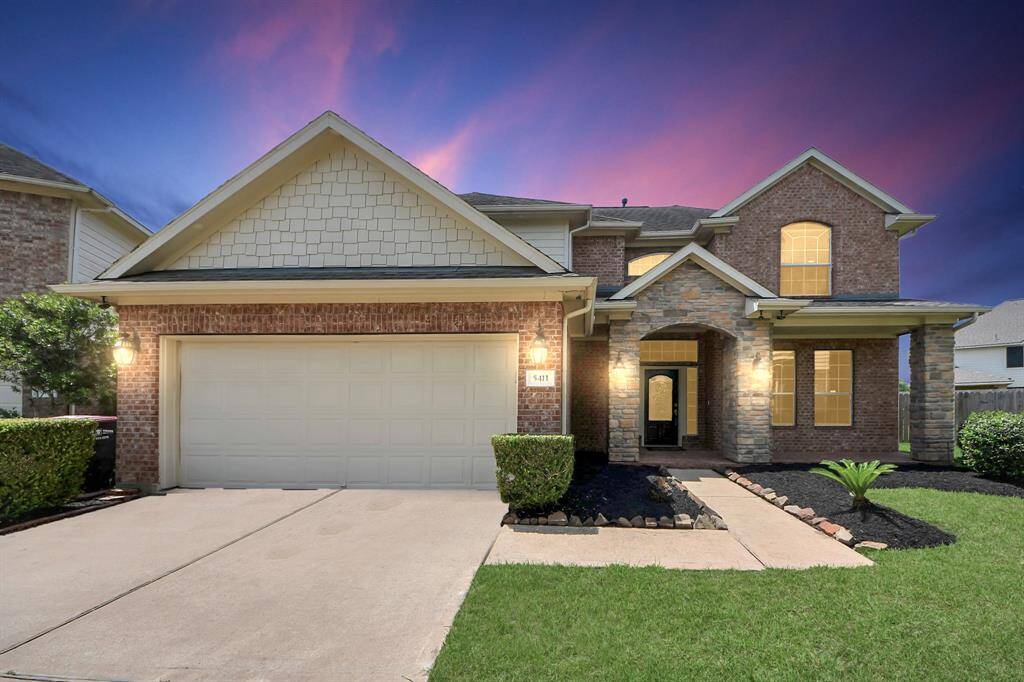 Welcome to 5411 Autumn Leaf Court!