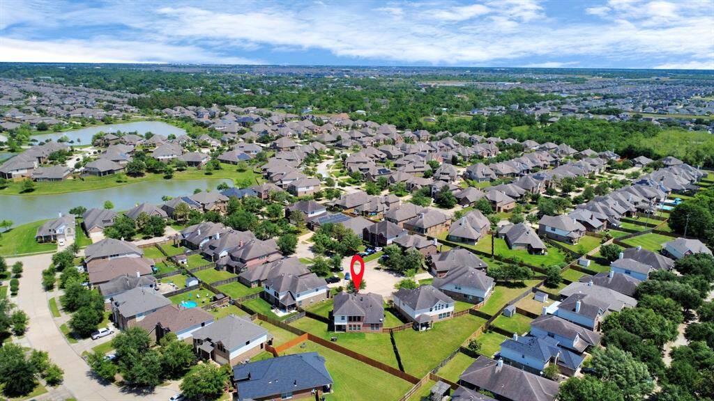 Lakes of Savannah is offers miles of walking/bikingtrails, neighborhood parks, resort-style pool, and clubhouses.