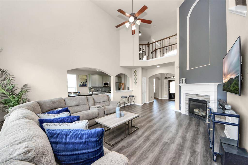 The high ceilings make this space feel very grand.