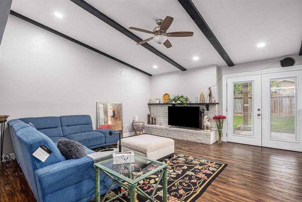 Stunning beams create warmth in the living room