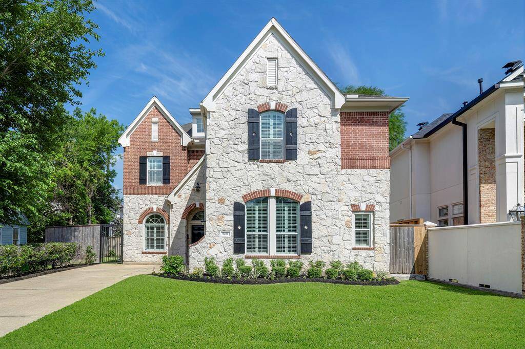5450 Lampasas, this home has the ultimate functional floorplan in a great location with a large yard