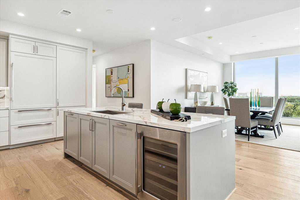 Spacious kitchen for those who love to cook