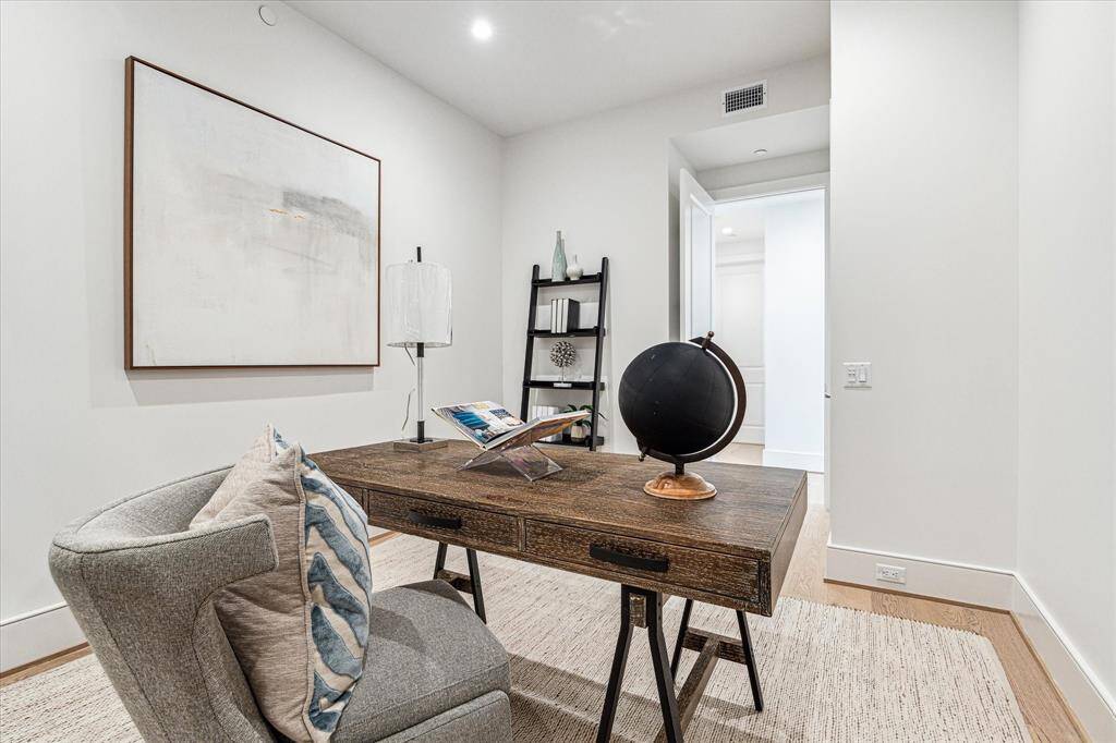 Alternate view of the home office