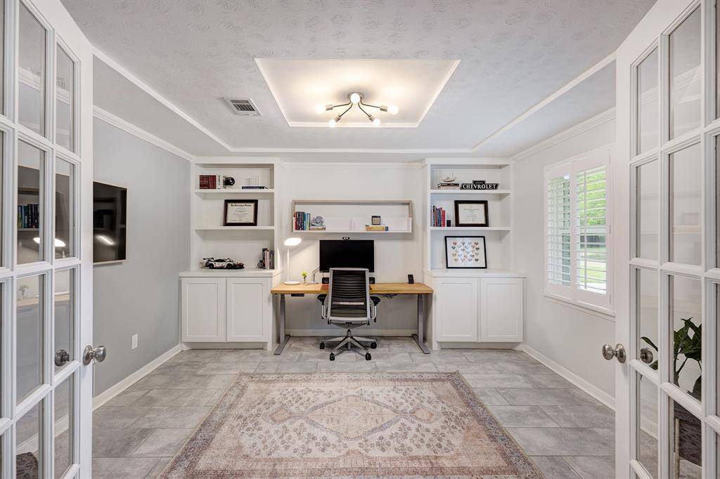 This could be your office, or your fourth bedroom
