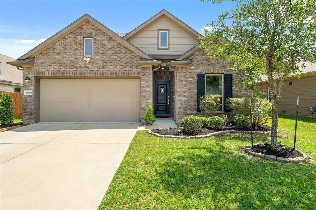 Welcome to 5830 Prairie Crossing!