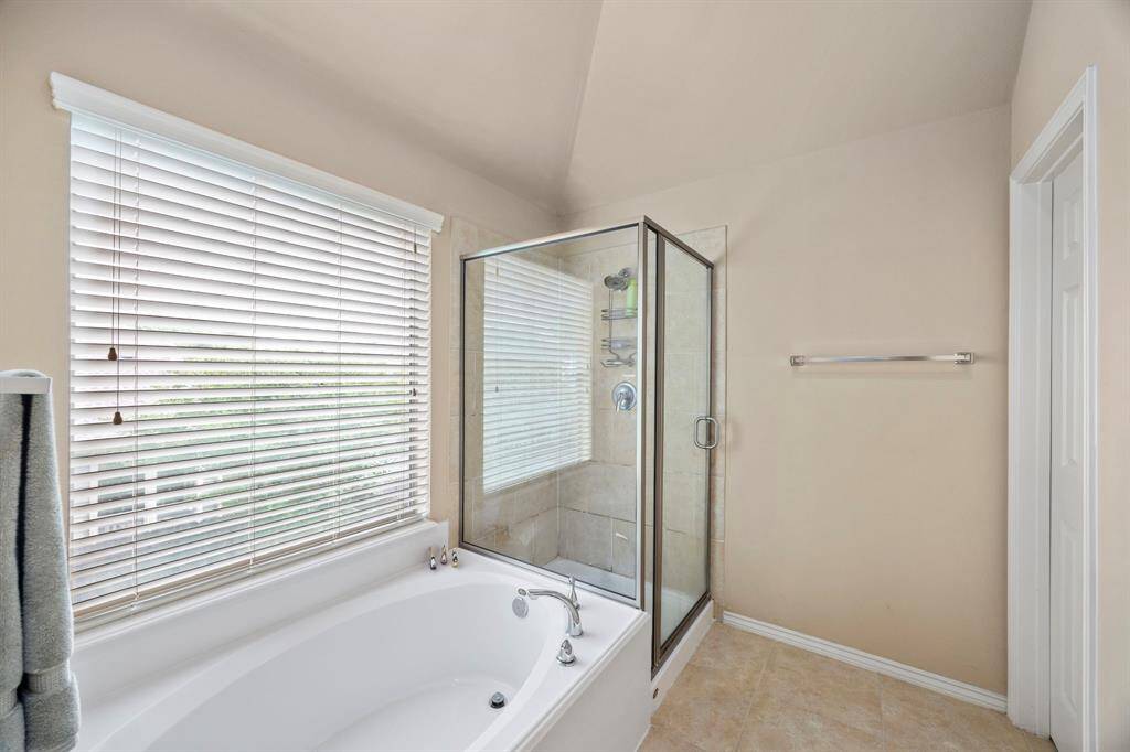 Relax in your garden tub or enjoy a nice shower in your free standing shower.