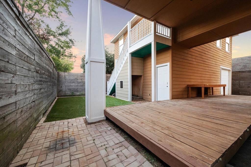 Outdoor space, great for entertaining or for kids to play; also wonderful if you have pets.