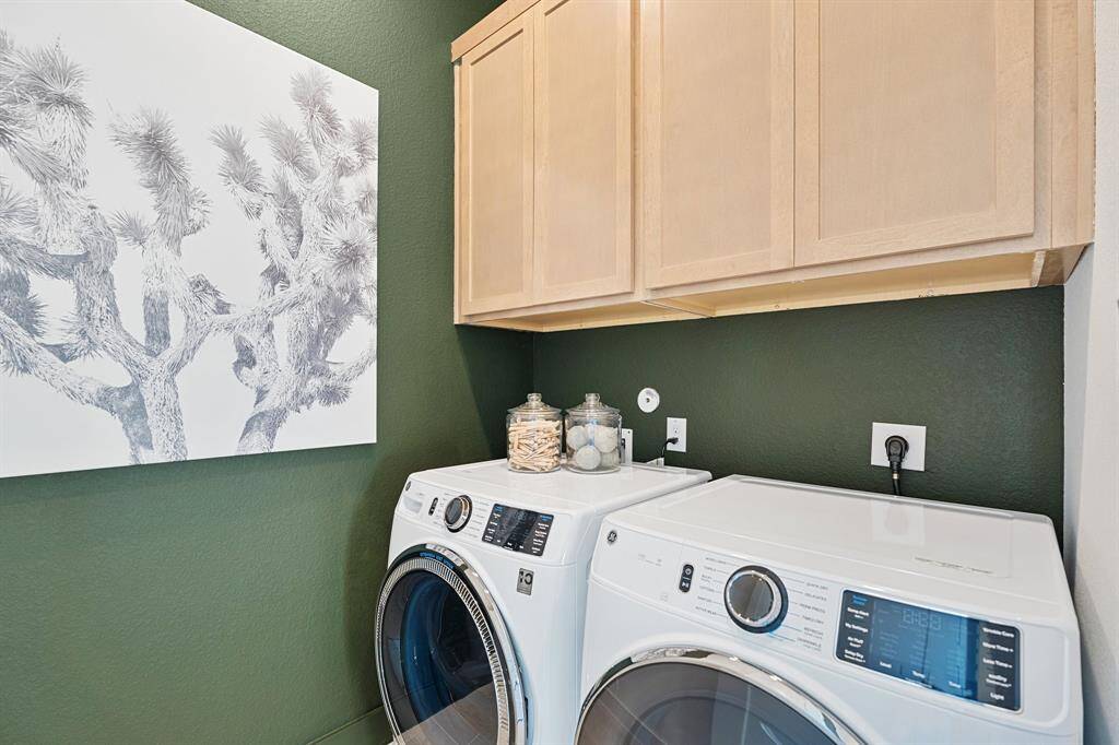Photos are REPRESENTATIVE of the home /floor plan and are NOT of the actual home.  Selections, features, and room options may vary.  For more info, contact Chesmar Homes.