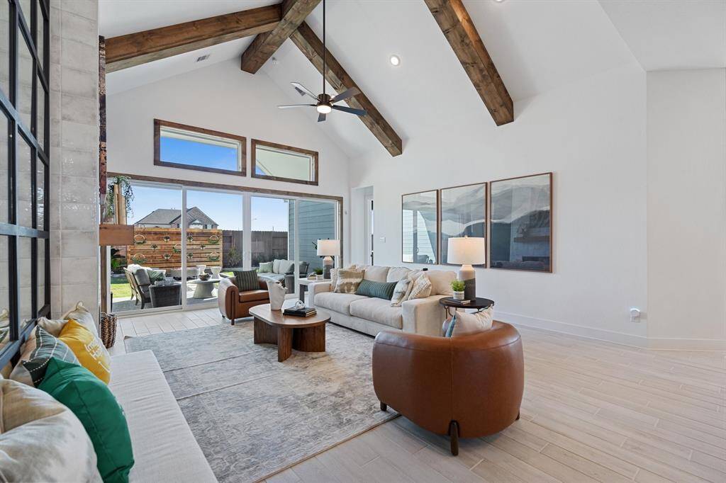 Photos are REPRESENTATIVE of the home /floor plan and are NOT of the actual home.  Selections, features, and room options may vary.  For more info, contact Chesmar Homes.