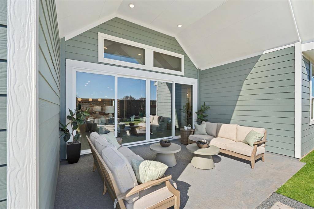 Photos are REPRESENTATIVE of the home /floor plan and are NOT of the actual home.  Selections, features, and room options may vary.  For more info, contact Chesmar Homes.