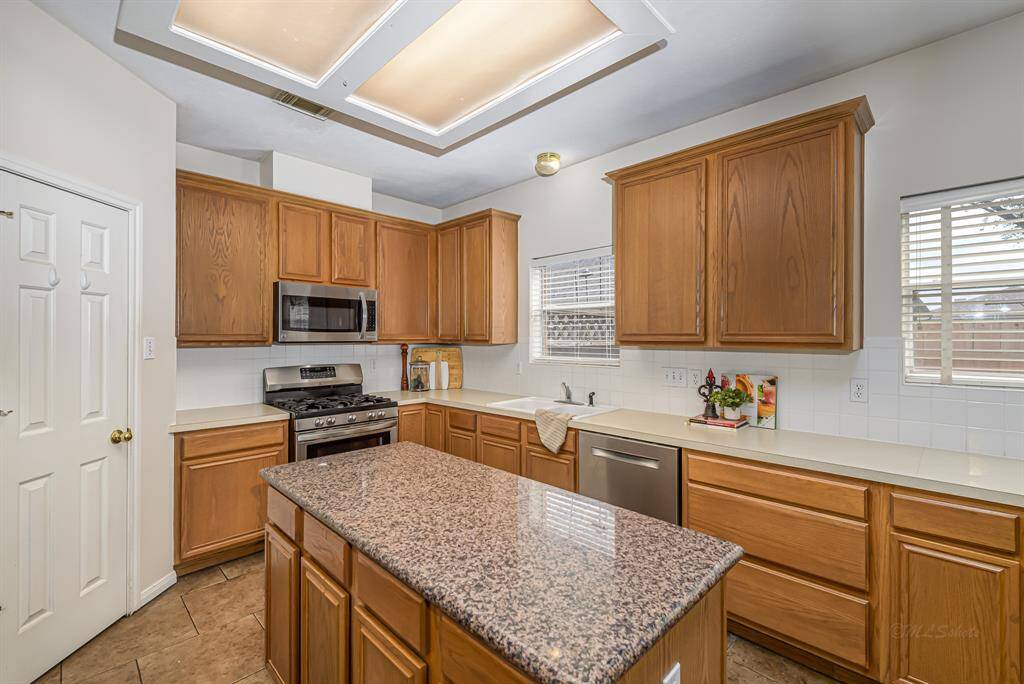 Stainless appliances