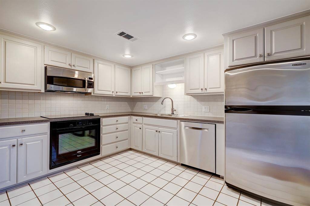 Beautiful, updated kitchen.