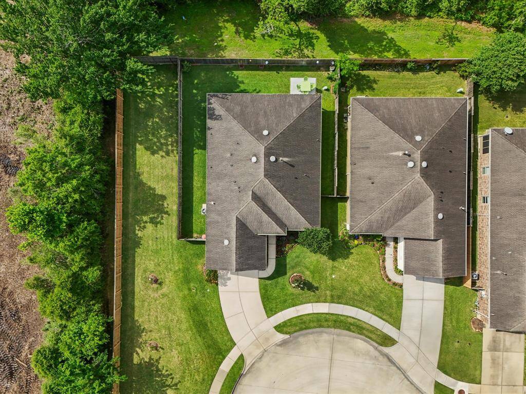 All front yards and green spaces are maintained by the HOA plus this home features a sprinkler system to keep your lawn looking green and healthy!