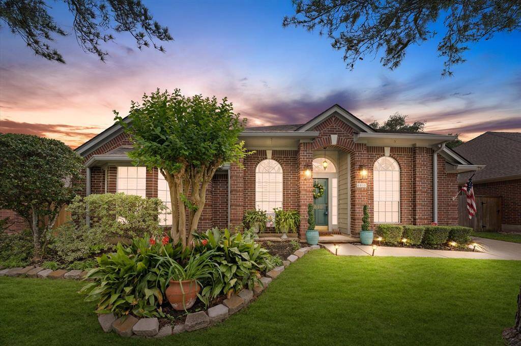 Welcome to your new home! Beautiful curb appeal!