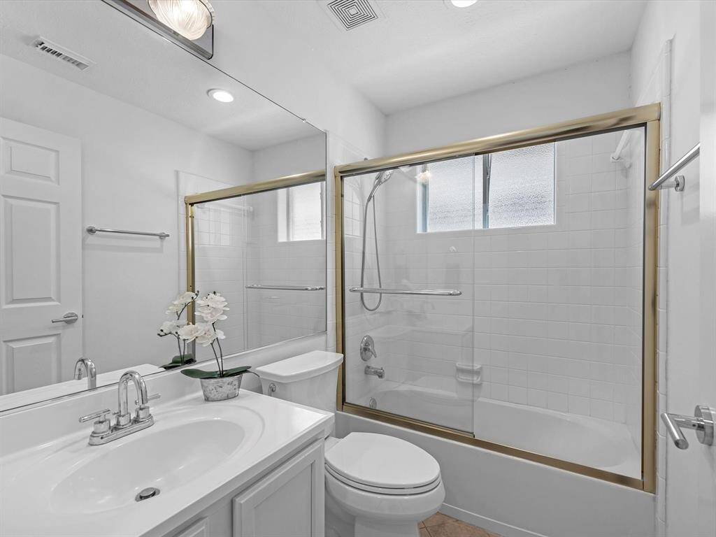 The Secondary Hall Bath.
