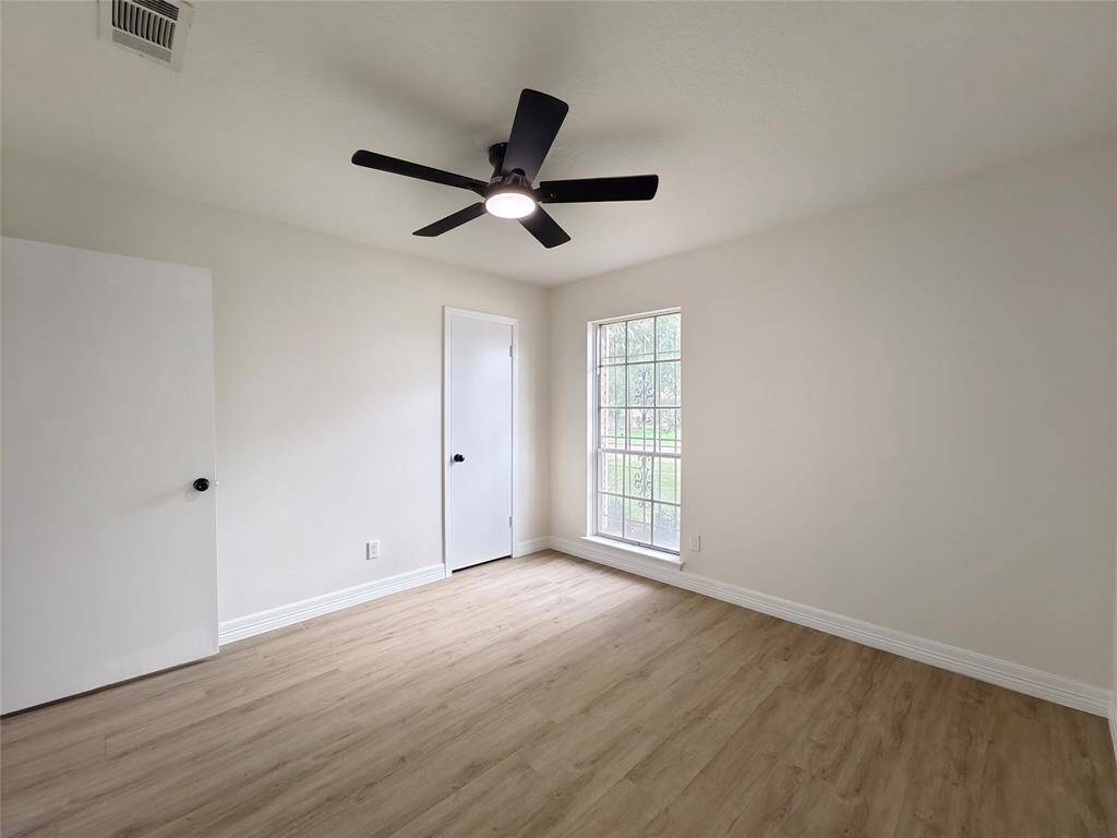 2nd Bed room