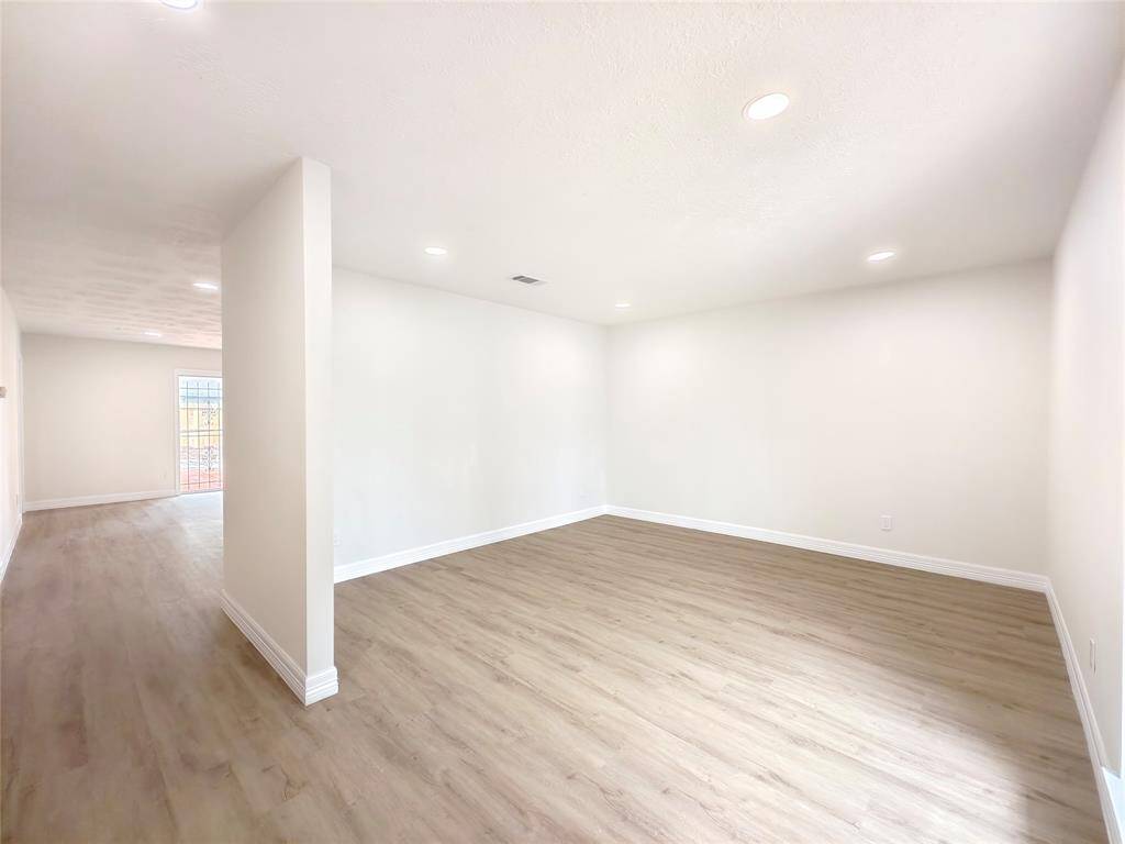 Flex room