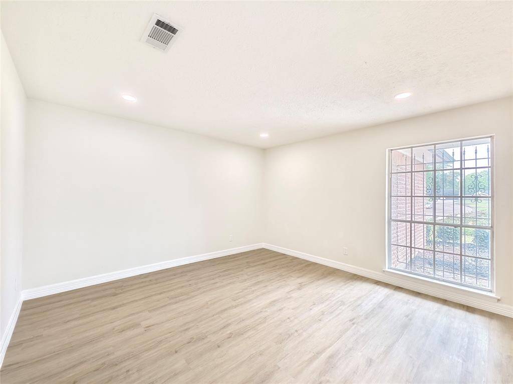 Flex room