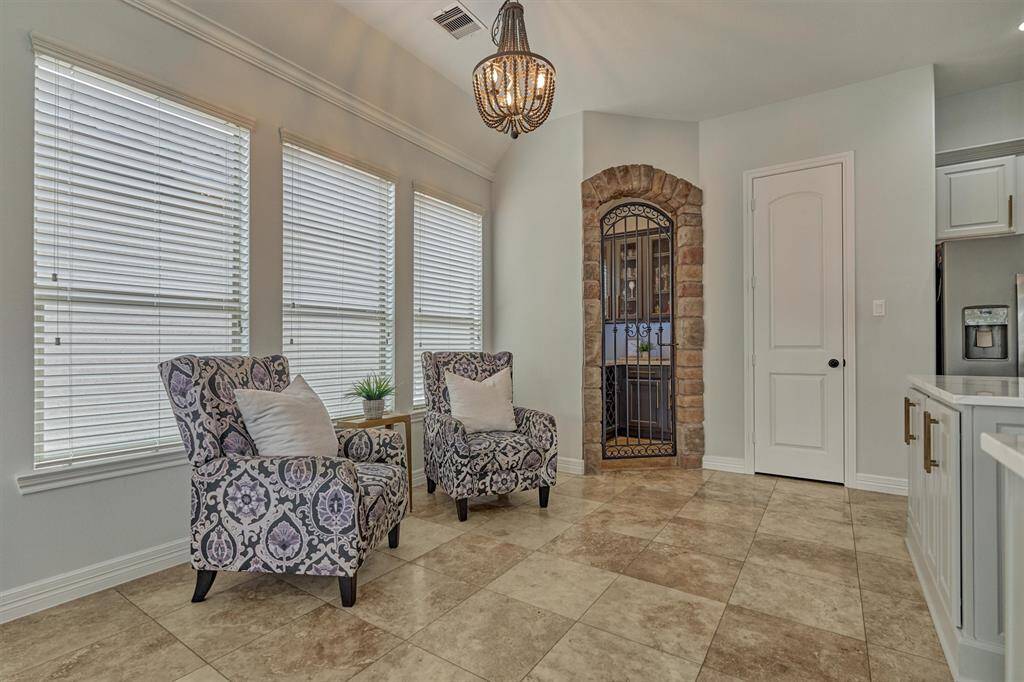 This space is great for conversation with the home-chef or place an eat-in breakfast table.