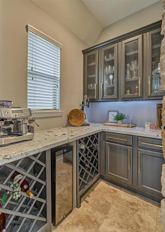 Coffee bar or wine bar....you choose!
