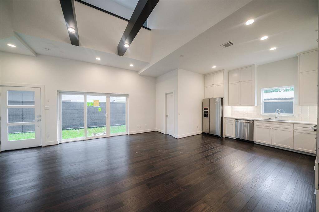 Living & Dinning room third view **Photos are from previous listing**