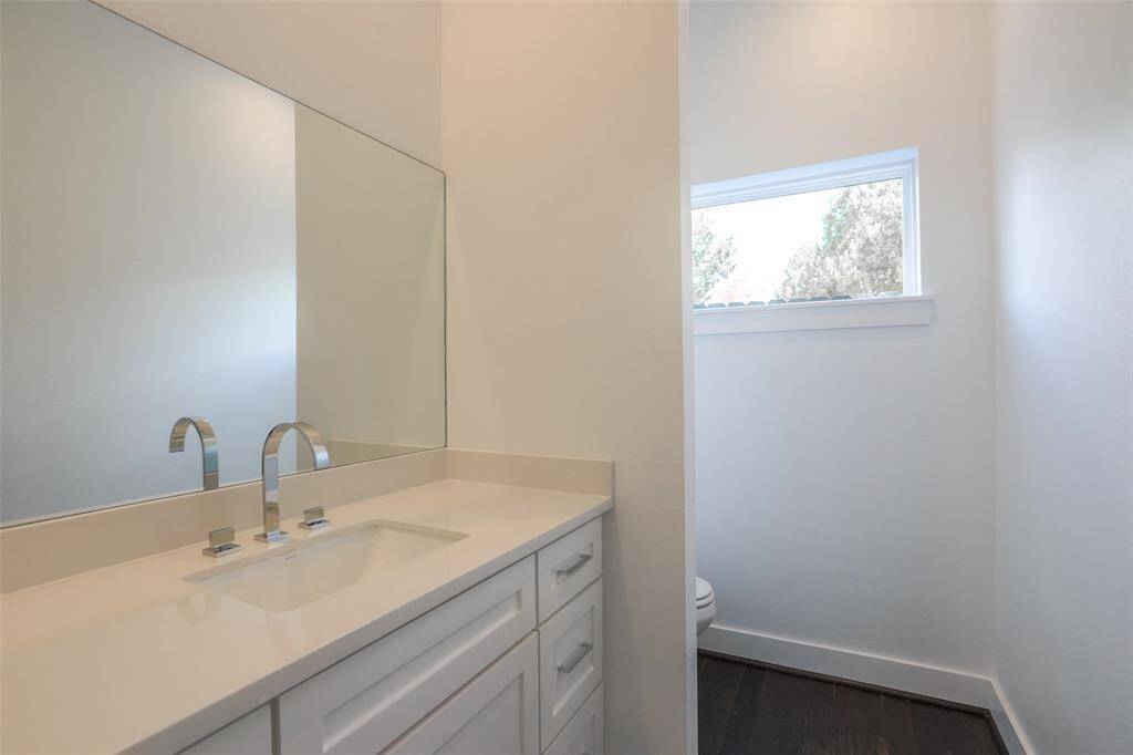 Powder room **Photos are from previous listing**